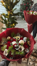 Load image into Gallery viewer, Christmas Eve Bouquet
