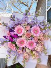 Load image into Gallery viewer, Lavender Pinks Spring
